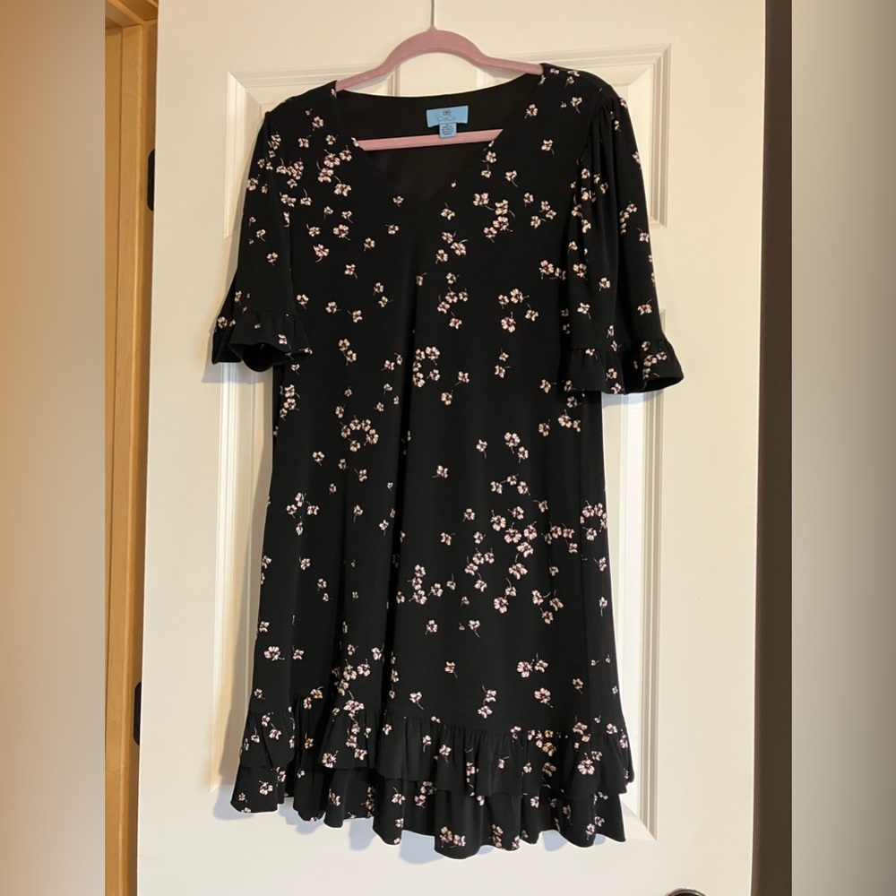 CeCe Black Floral Knee Length Dress